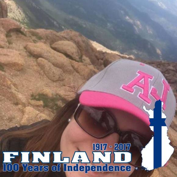 Meet your Posher, Laura - Picture 1 of 1